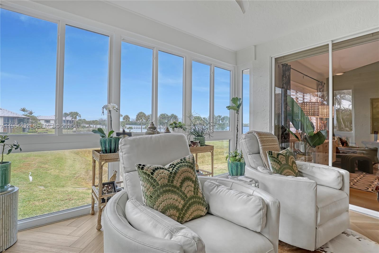 HANSONS LANDING CONDO - Residential