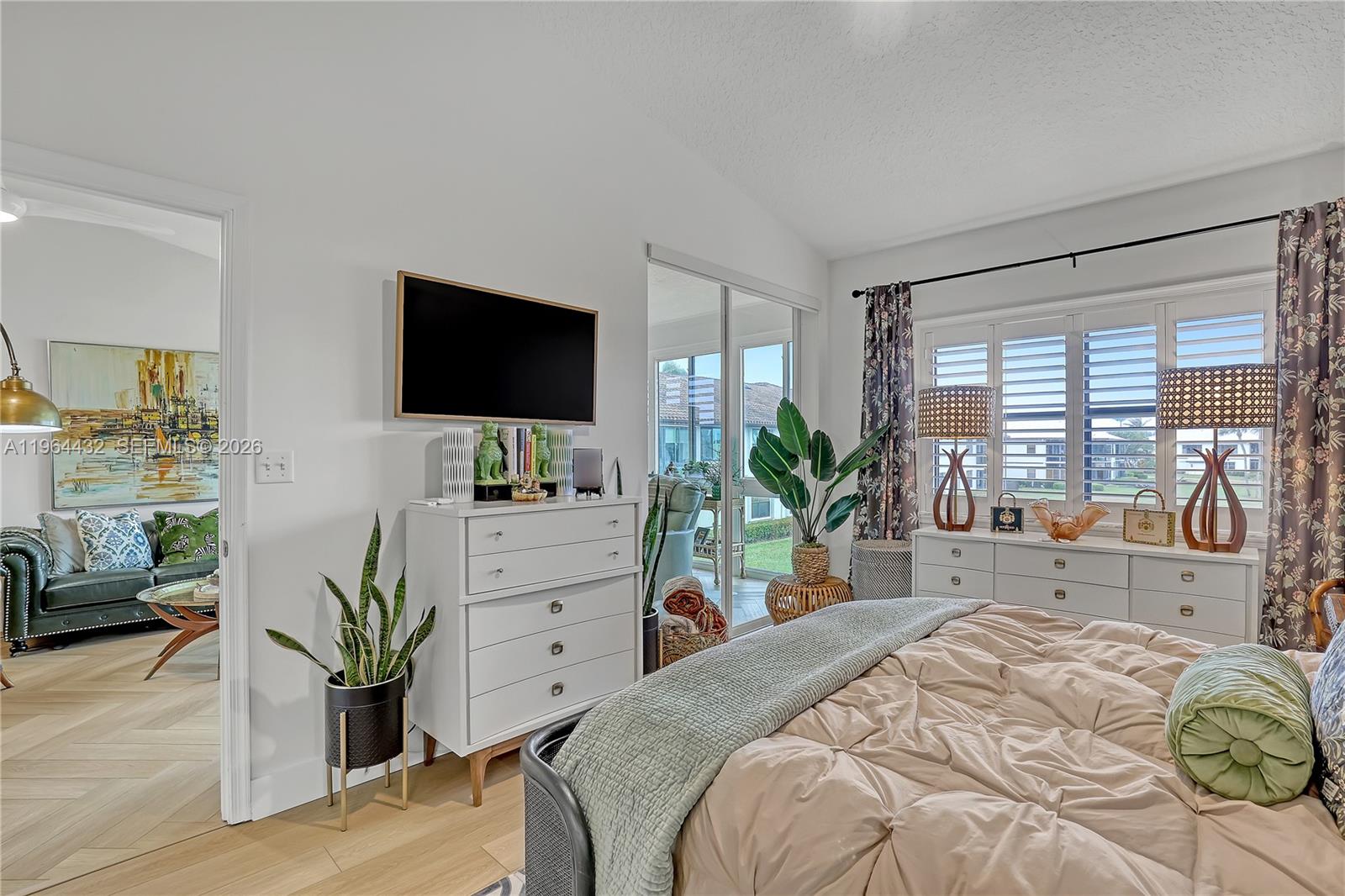 HANSONS LANDING CONDO - Residential