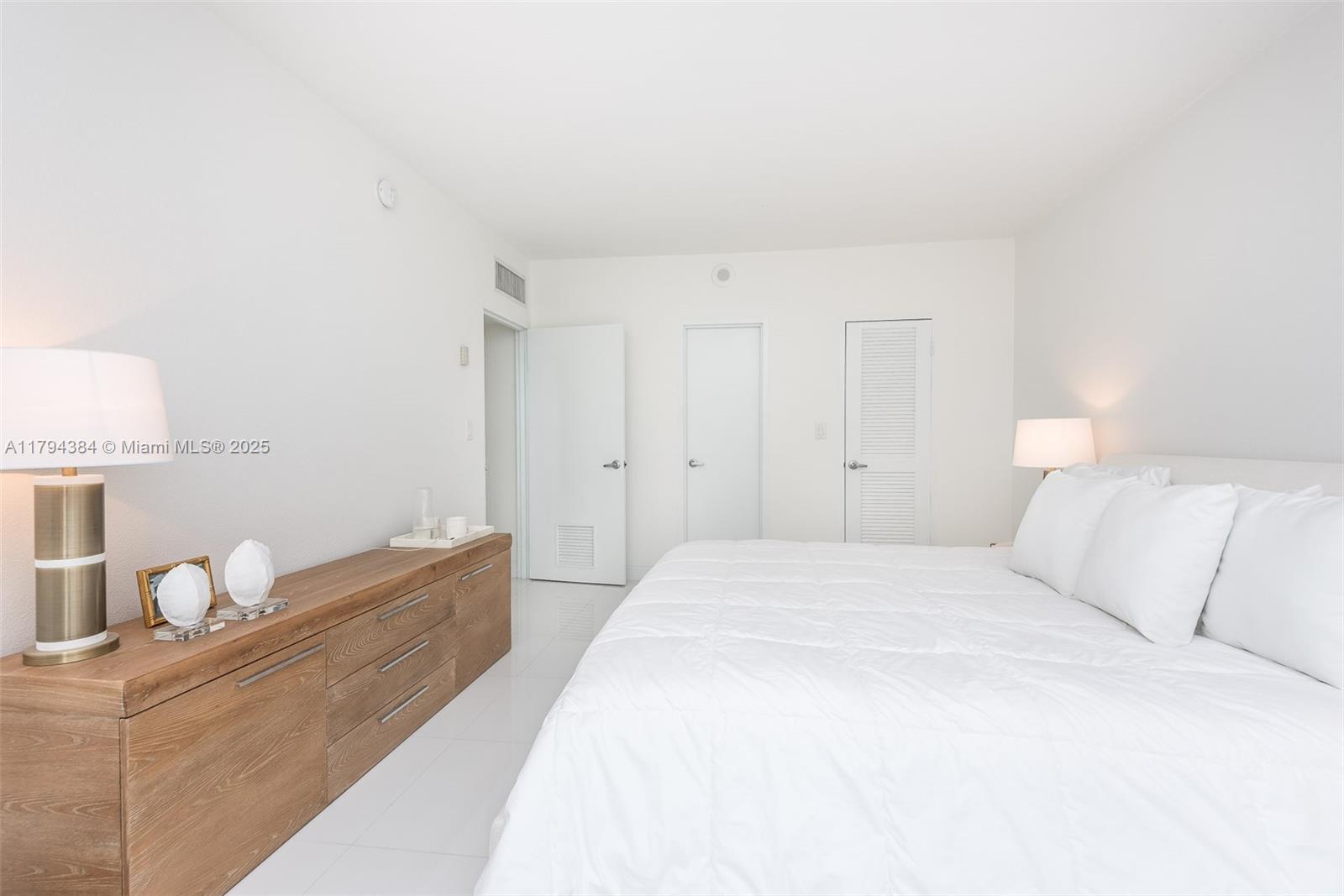 HARBOUR HOUSE - Residential Lease