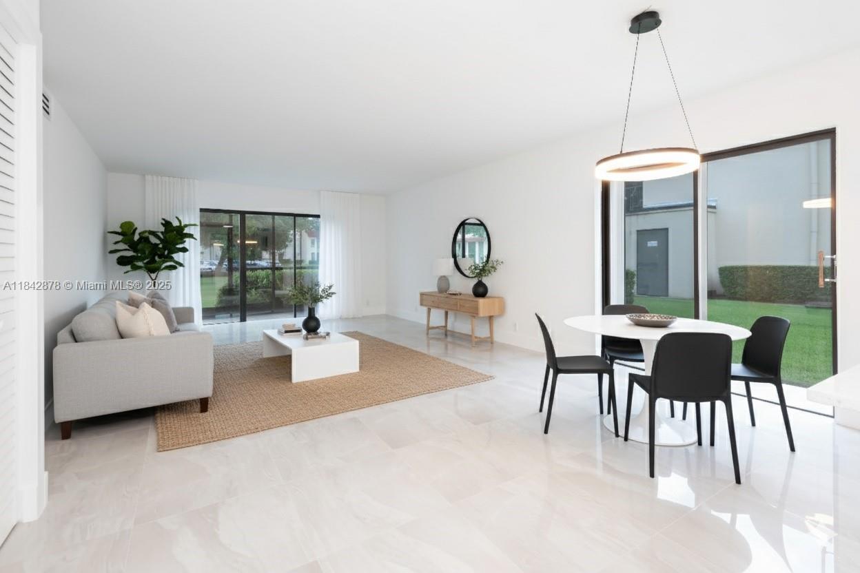 GARDENS AT BONAVENTURE 14 - Residential