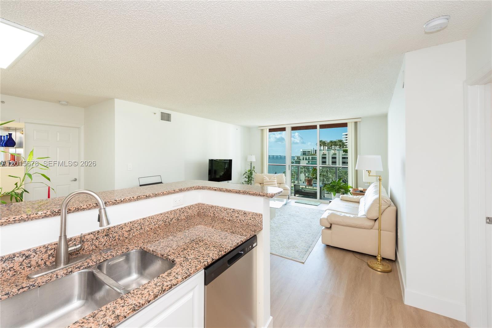 1155 Brickell Bay Dr 609