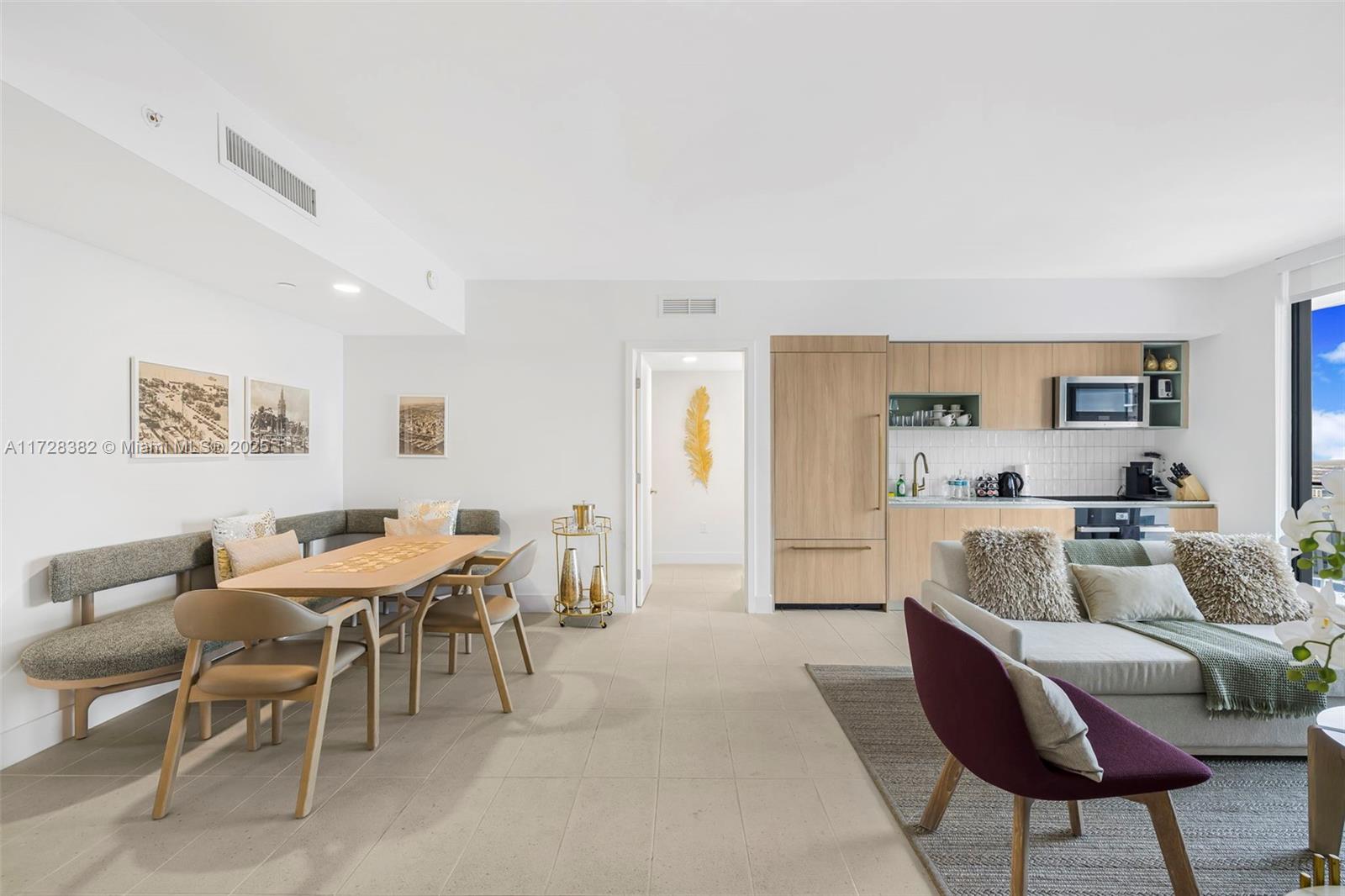 View photos, virtual tours, details... 601 NE 1st Ave 3402