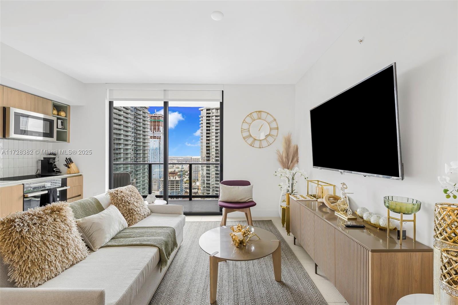 View photos, virtual tours, details... 601 NE 1st Ave 3402