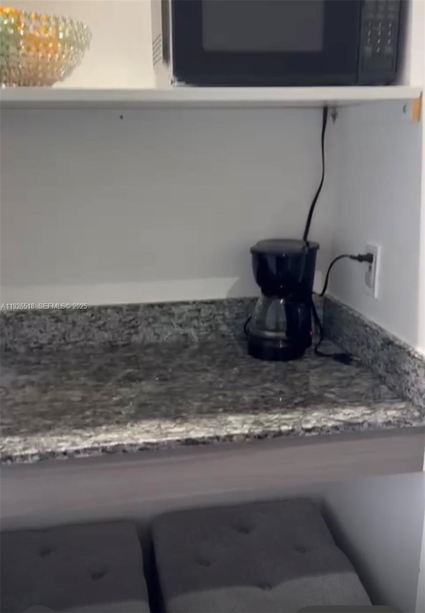 5350 PARK CONDO - Residential Lease