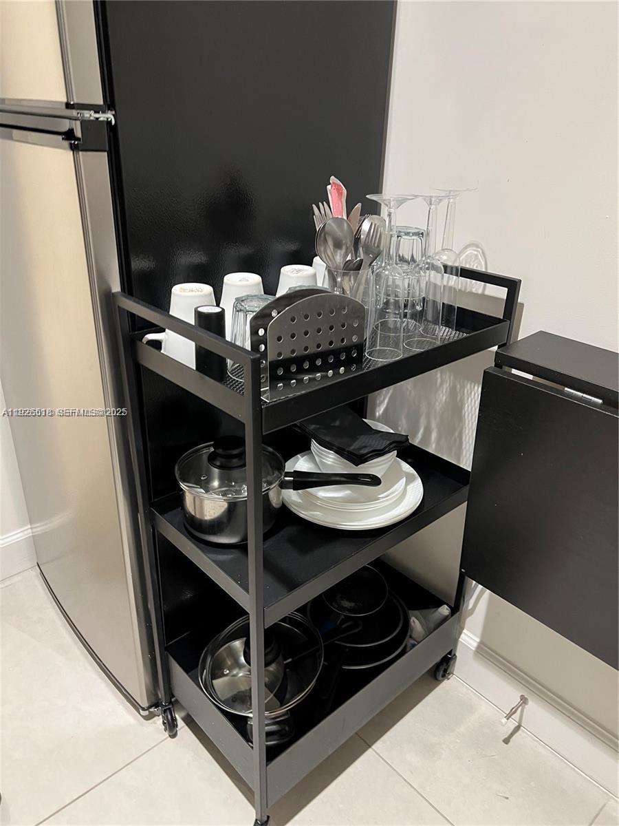 5350 PARK CONDO - Residential Lease