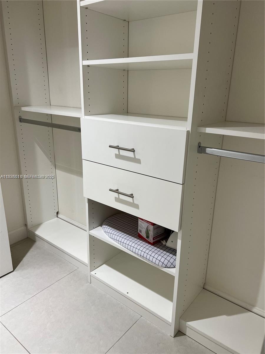 5350 PARK CONDO - Residential Lease