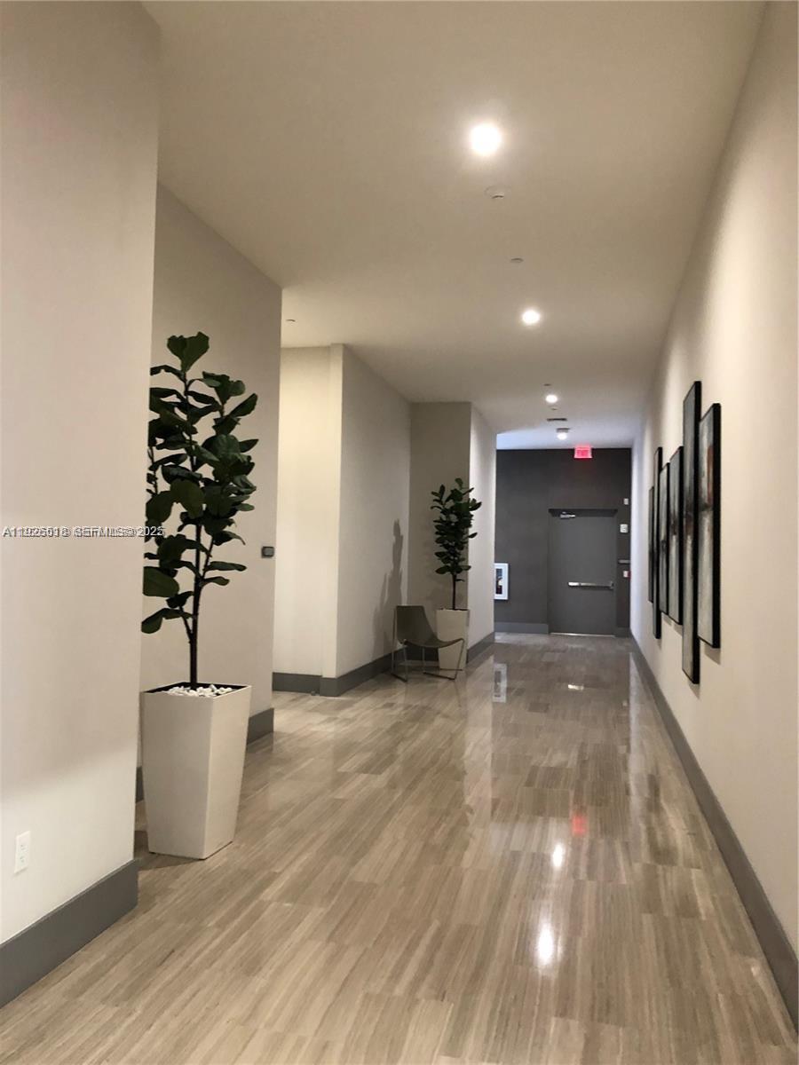 5350 PARK CONDO - Residential Lease