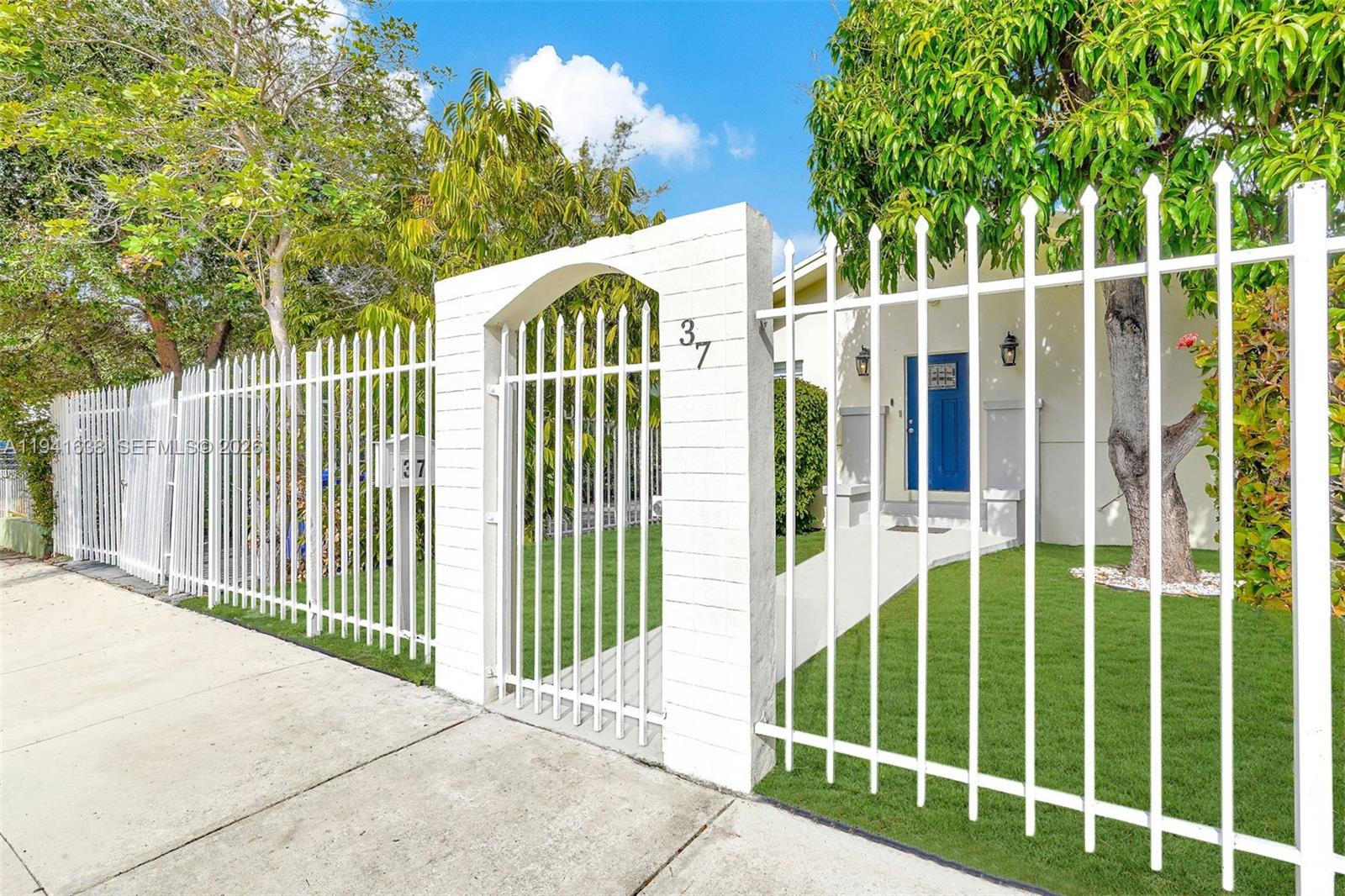 SHADOWLAWN EXTENSION SUB - Residential