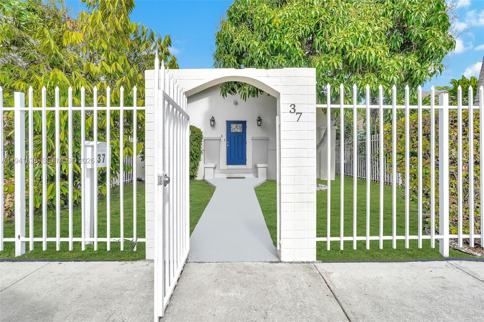 SHADOWLAWN EXTENSION SUB - Residential