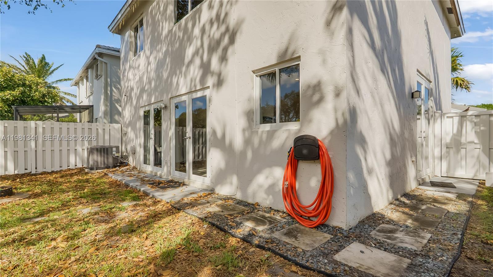 JACARANDA PARCEL 608 - Residential