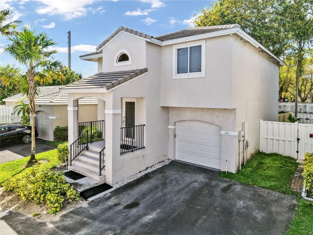 Photo of 9913 NW 2nd St, Plantation, FL 33324 (MLS # A11981341)