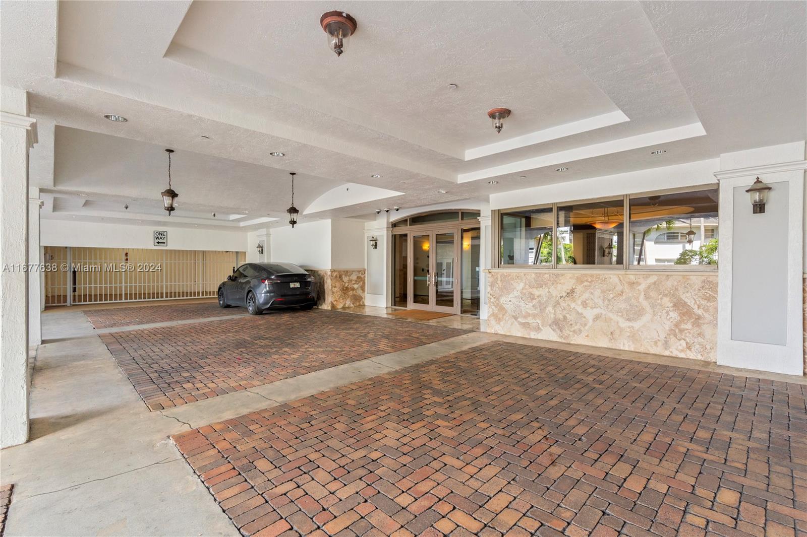 CARROLL WALK CONDO - Residential