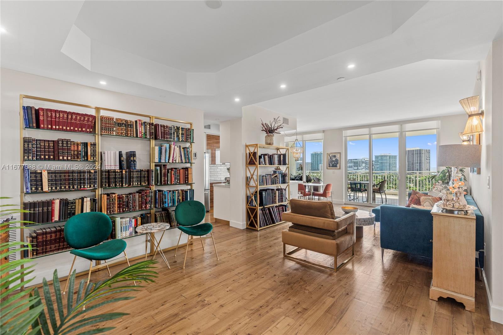 CARROLL WALK CONDO - Residential