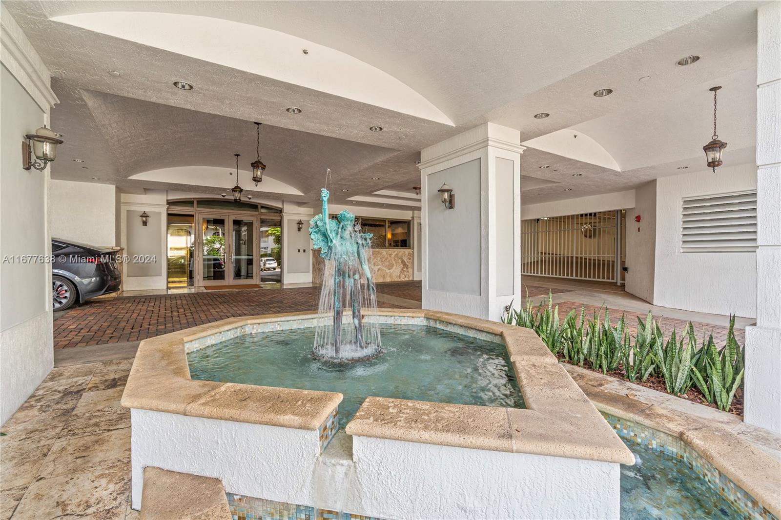 CARROLL WALK CONDO - Residential