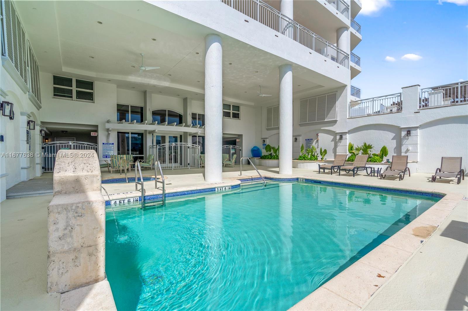 CARROLL WALK CONDO - Residential