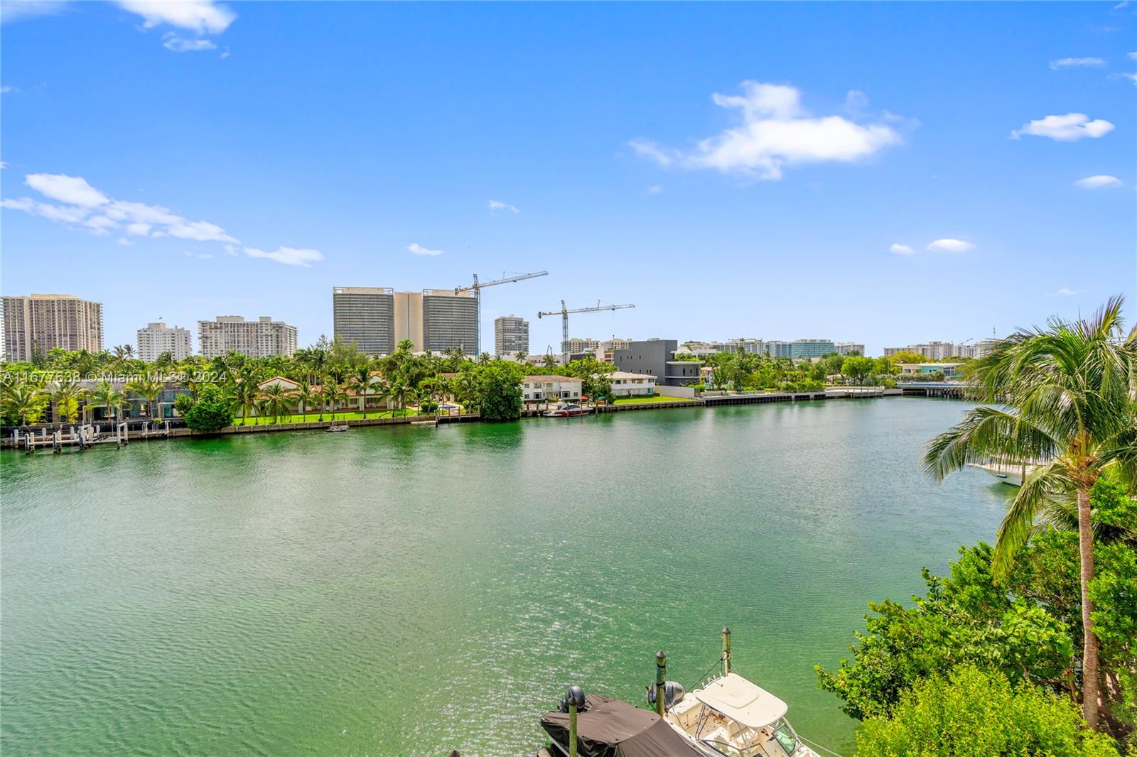 CARROLL WALK CONDO - Residential