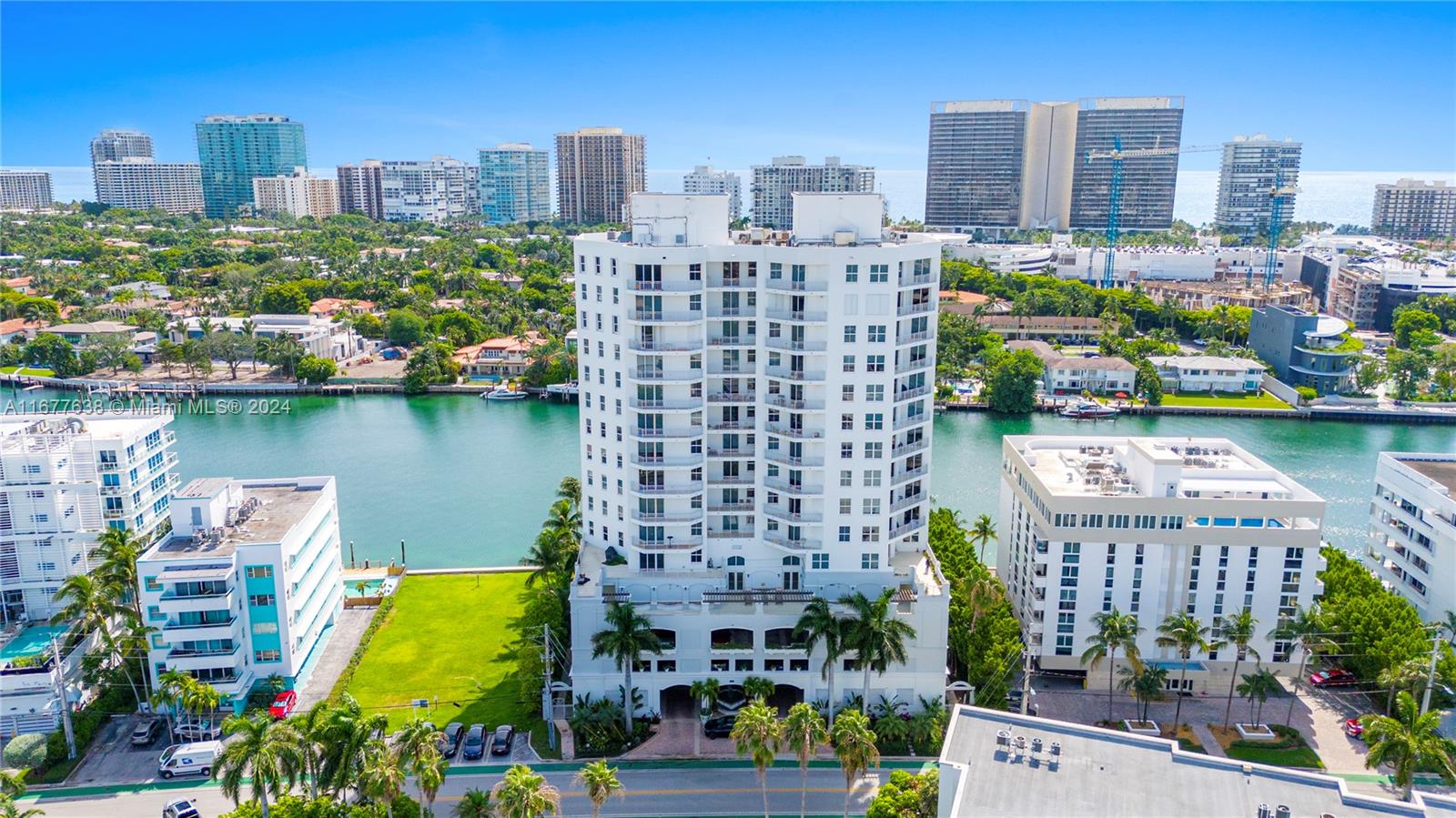 CARROLL WALK CONDO - Residential