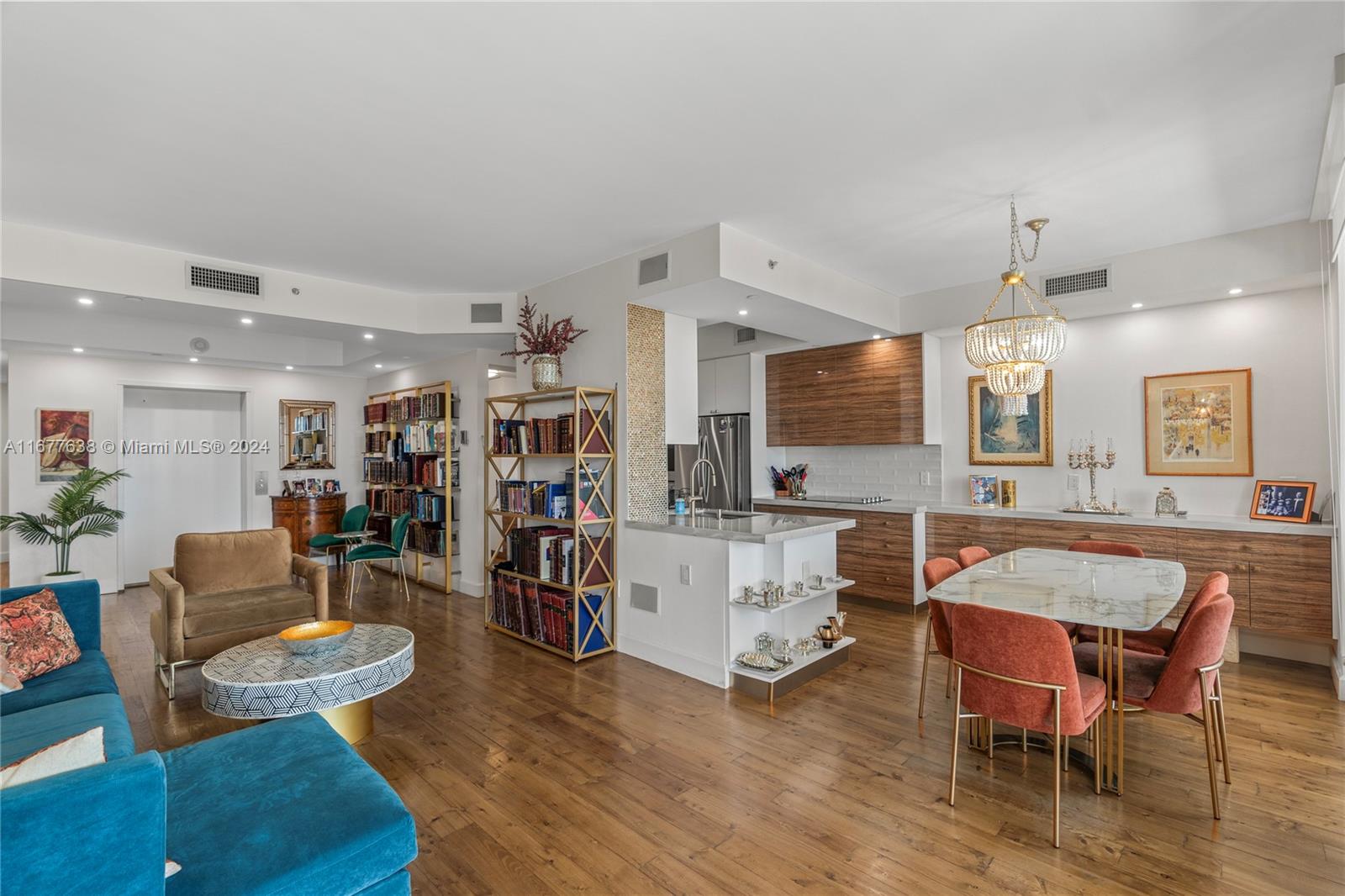 CARROLL WALK CONDO - Residential