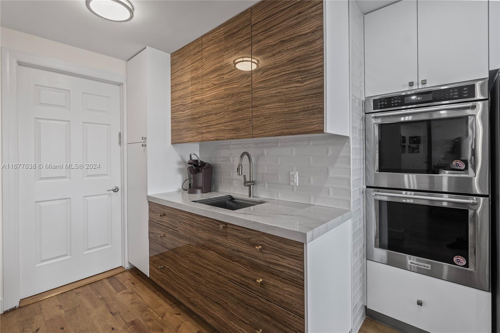 CARROLL WALK CONDO - Residential