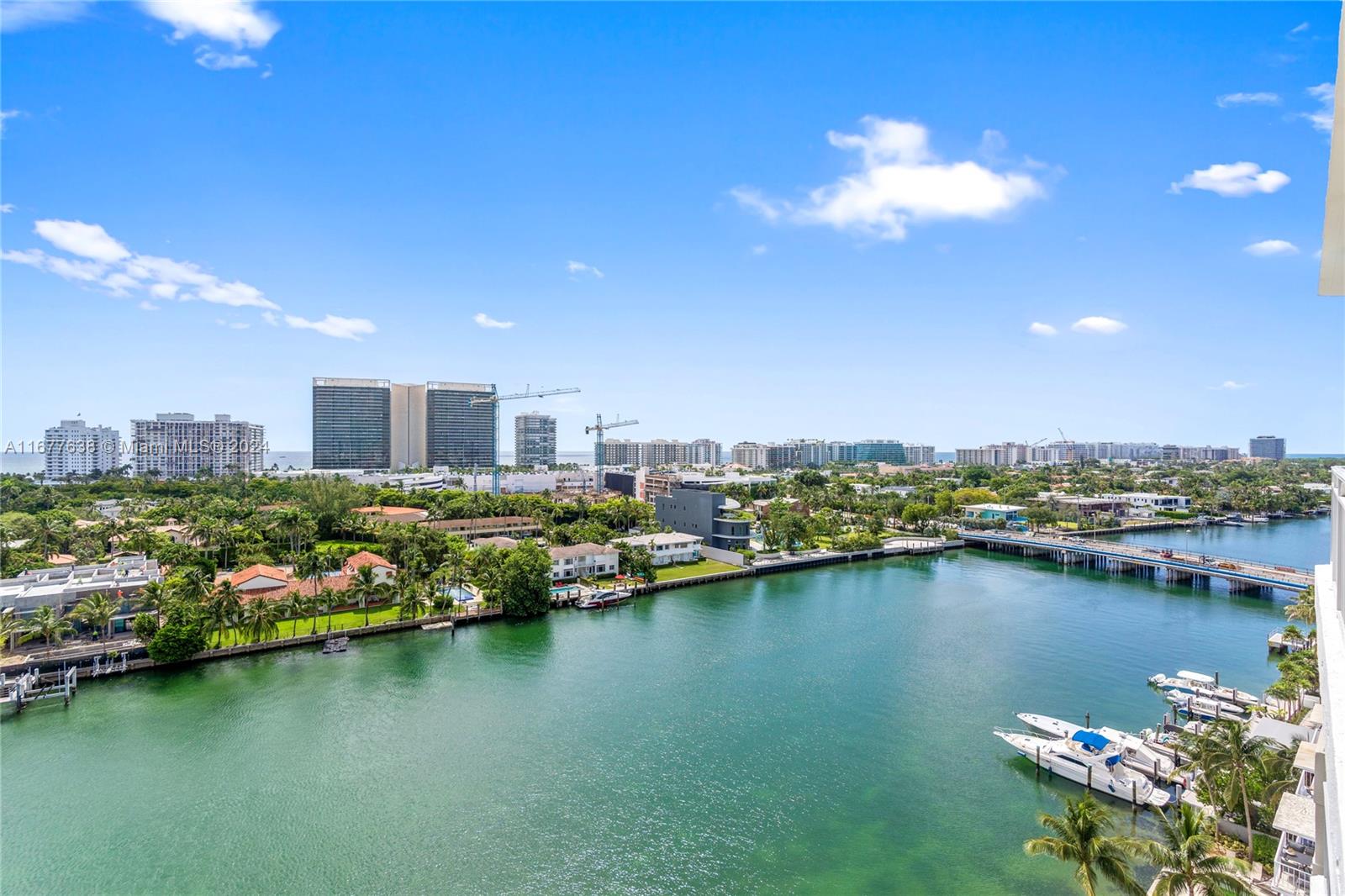 CARROLL WALK CONDO - Residential