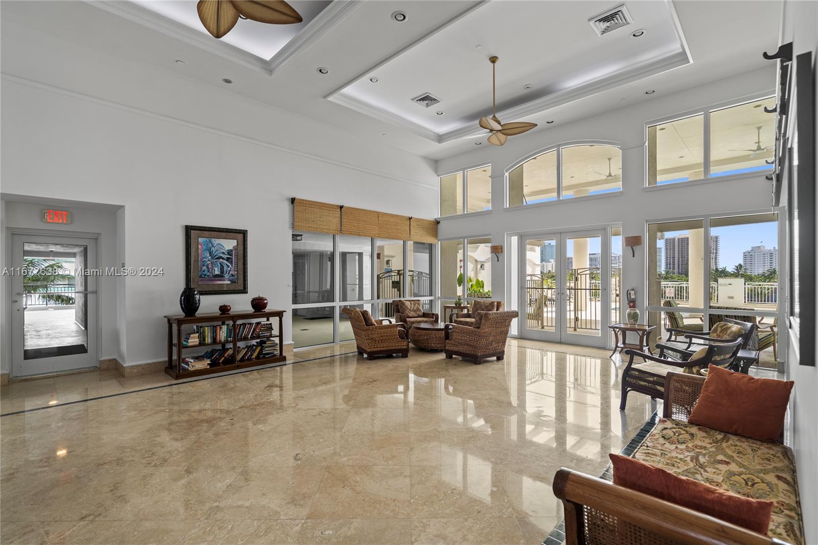 CARROLL WALK CONDO - Residential