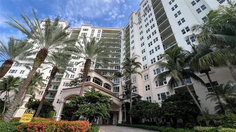 Photo of 19900 E Country Club Dr #1014, Aventura, FL 33180 (MLS # A11838395)