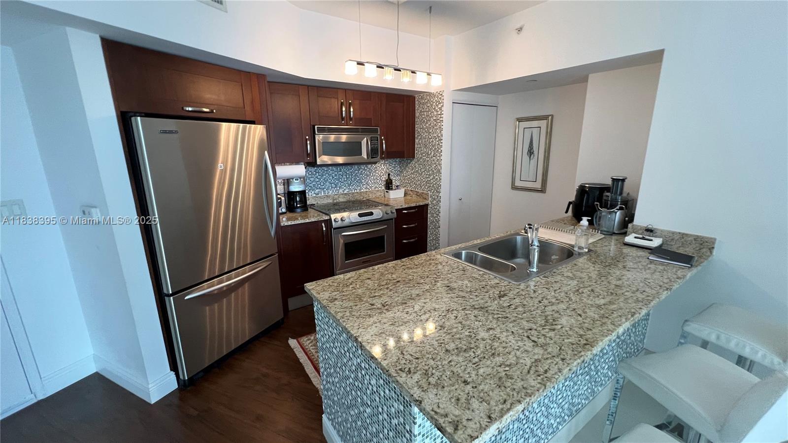 TURNBERRY VILLAGE SO TOWE - Residential