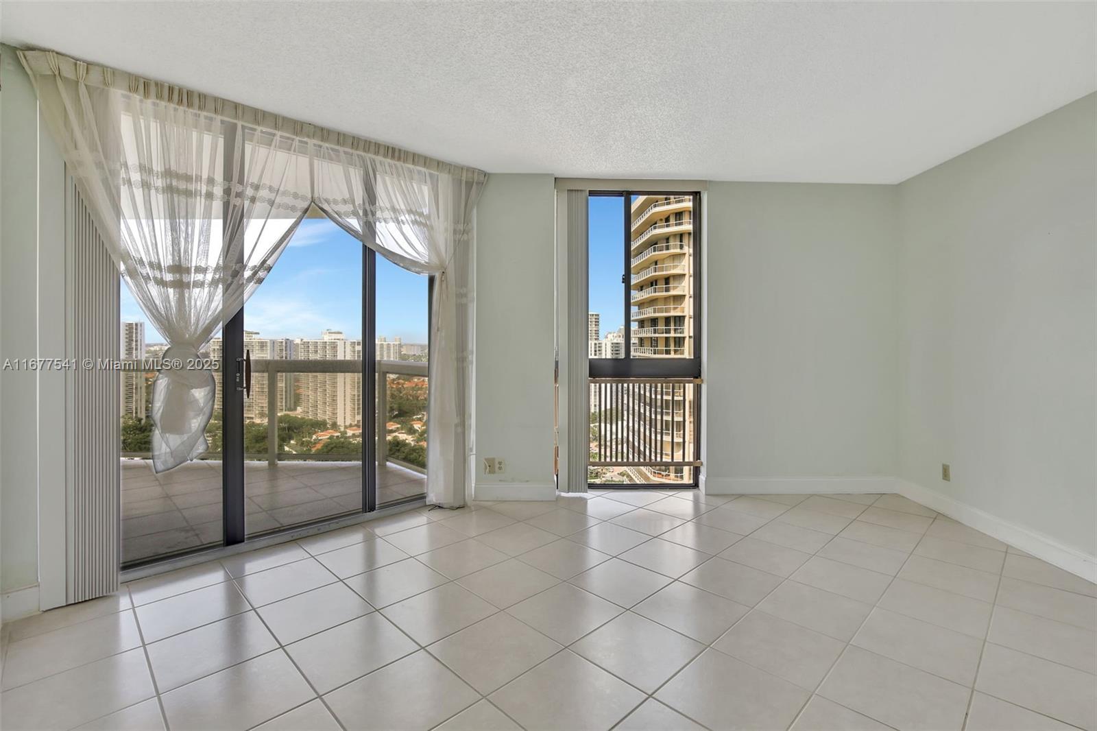 THE LANDMARK CONDO - Residential