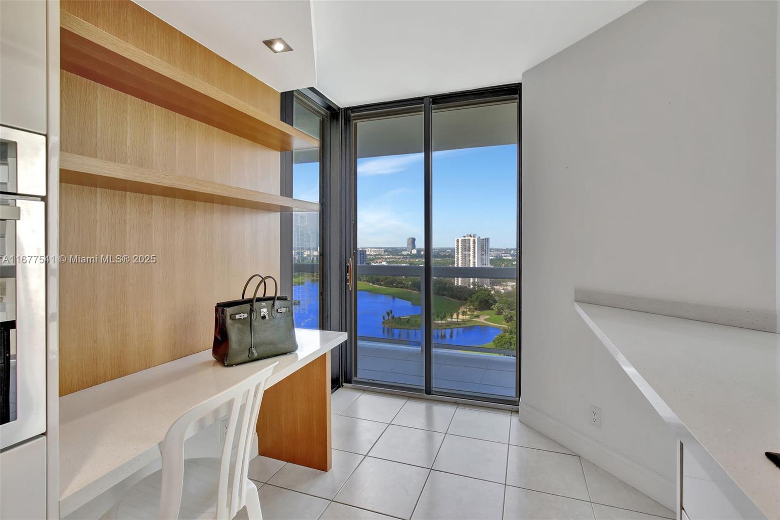 THE LANDMARK CONDO - Residential