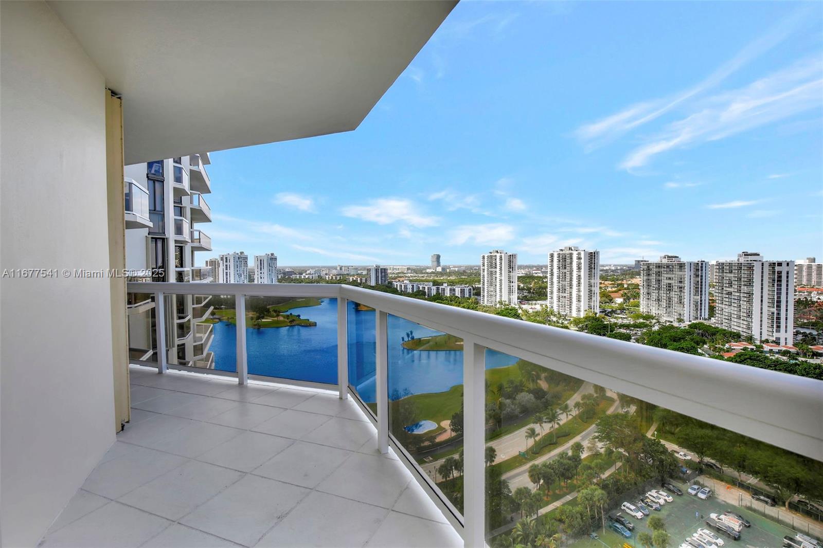 THE LANDMARK CONDO - Residential