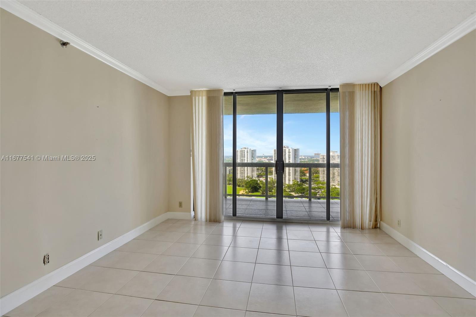 THE LANDMARK CONDO - Residential