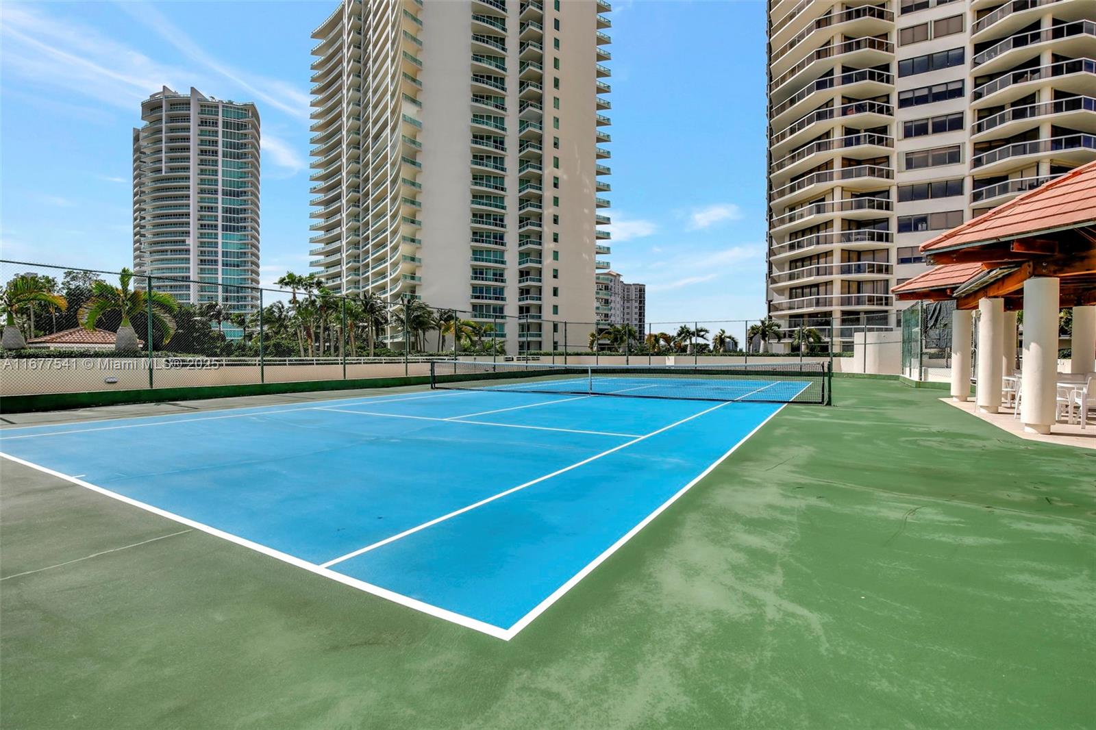 THE LANDMARK CONDO - Residential