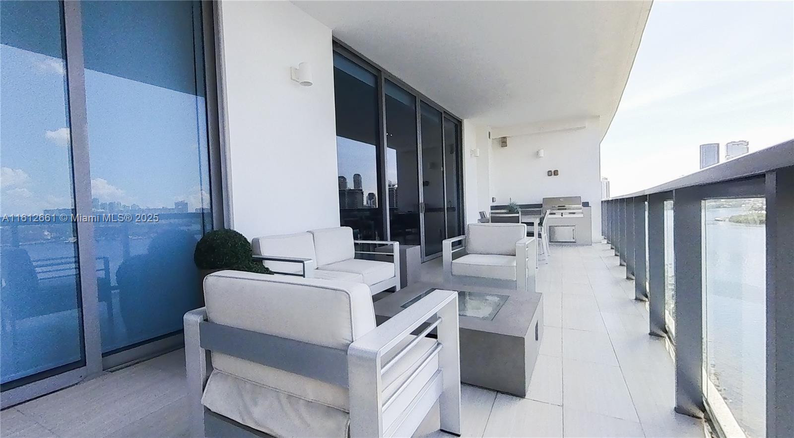 ECHO CONDO AVENTURA - Residential