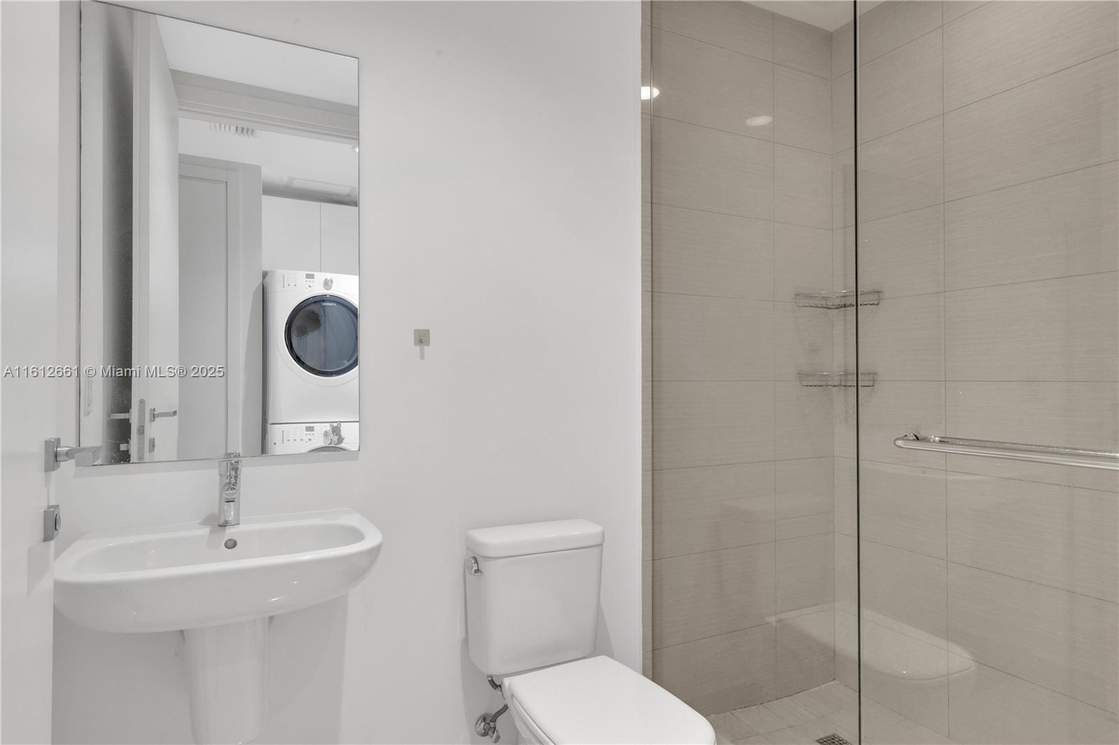 ECHO CONDO AVENTURA - Residential