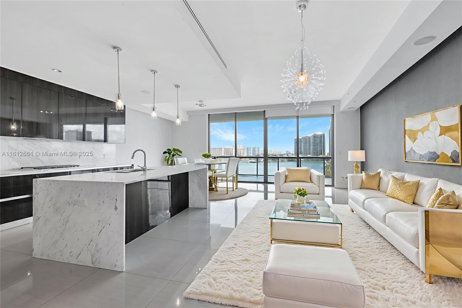 ECHO CONDO AVENTURA - Residential