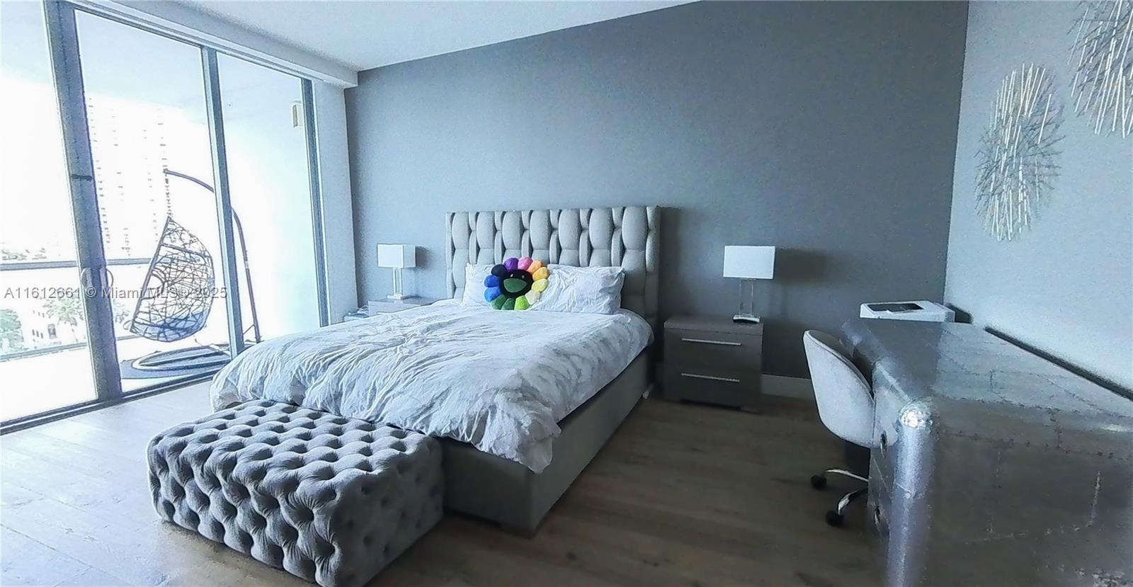 ECHO CONDO AVENTURA - Residential