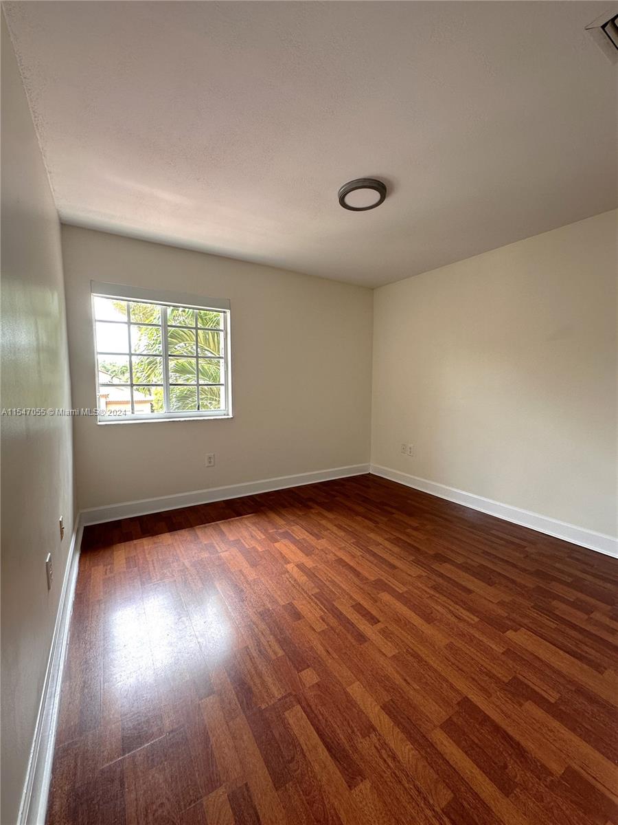DORAL LANDINGS EAST - Residential Lease