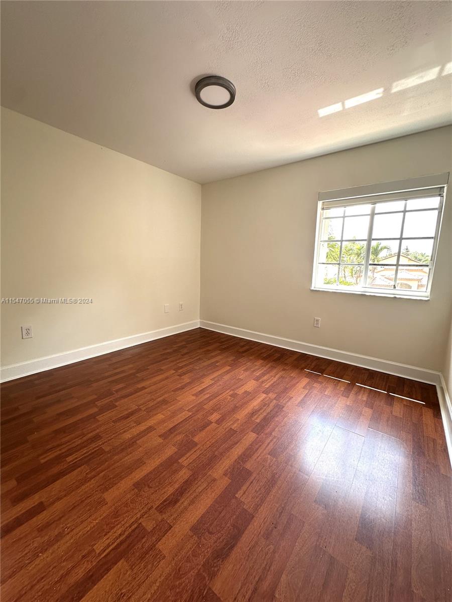 DORAL LANDINGS EAST - Residential Lease
