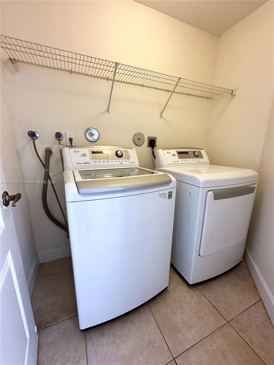 DORAL LANDINGS EAST - Residential Lease
