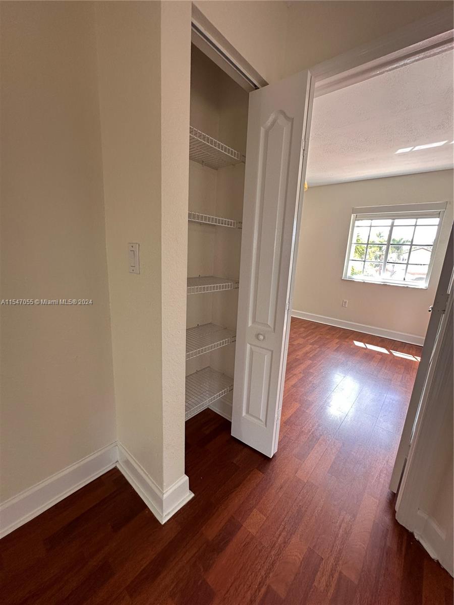 DORAL LANDINGS EAST - Residential Lease