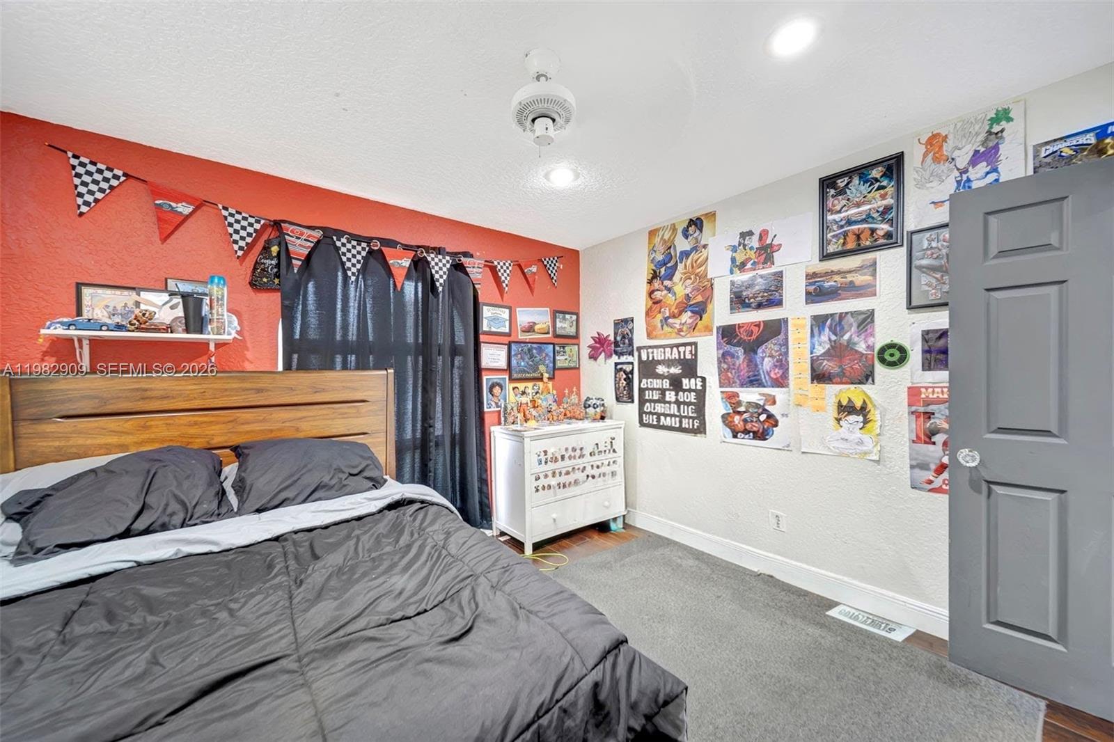 SHADOW WOOD - Residential