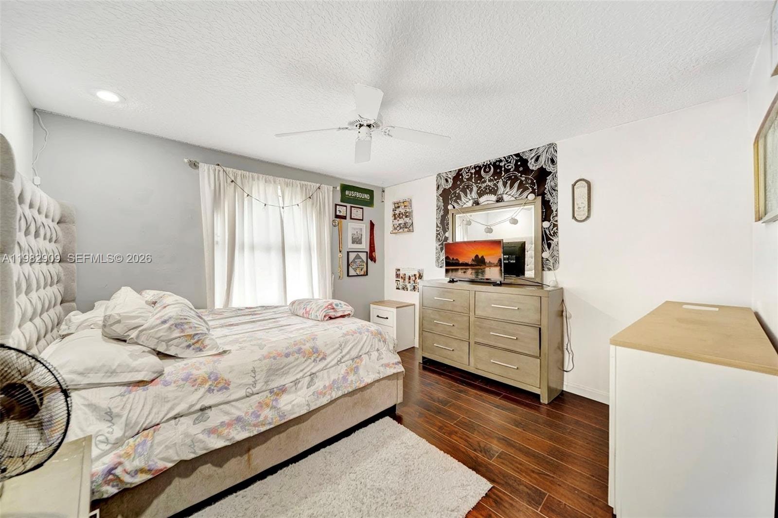 SHADOW WOOD - Residential