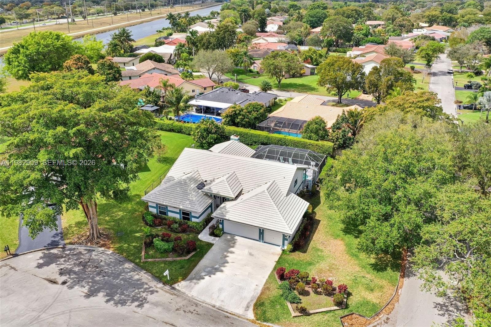 SHADOW WOOD - Residential