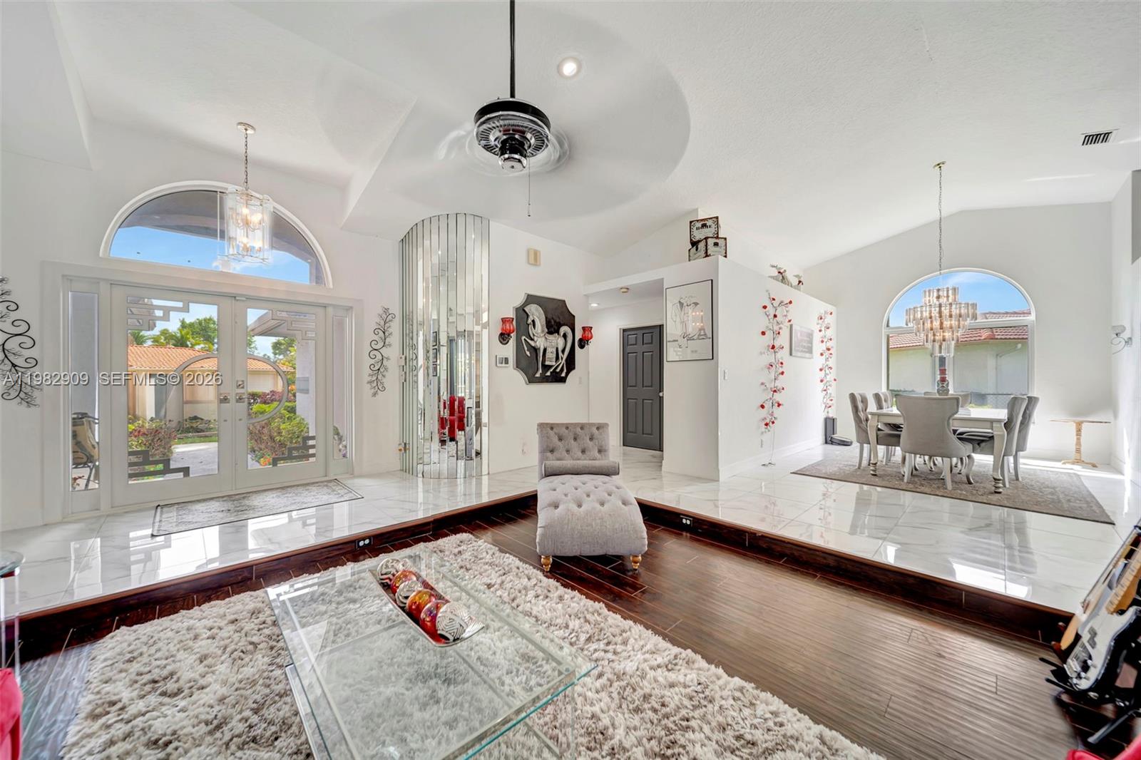 SHADOW WOOD - Residential