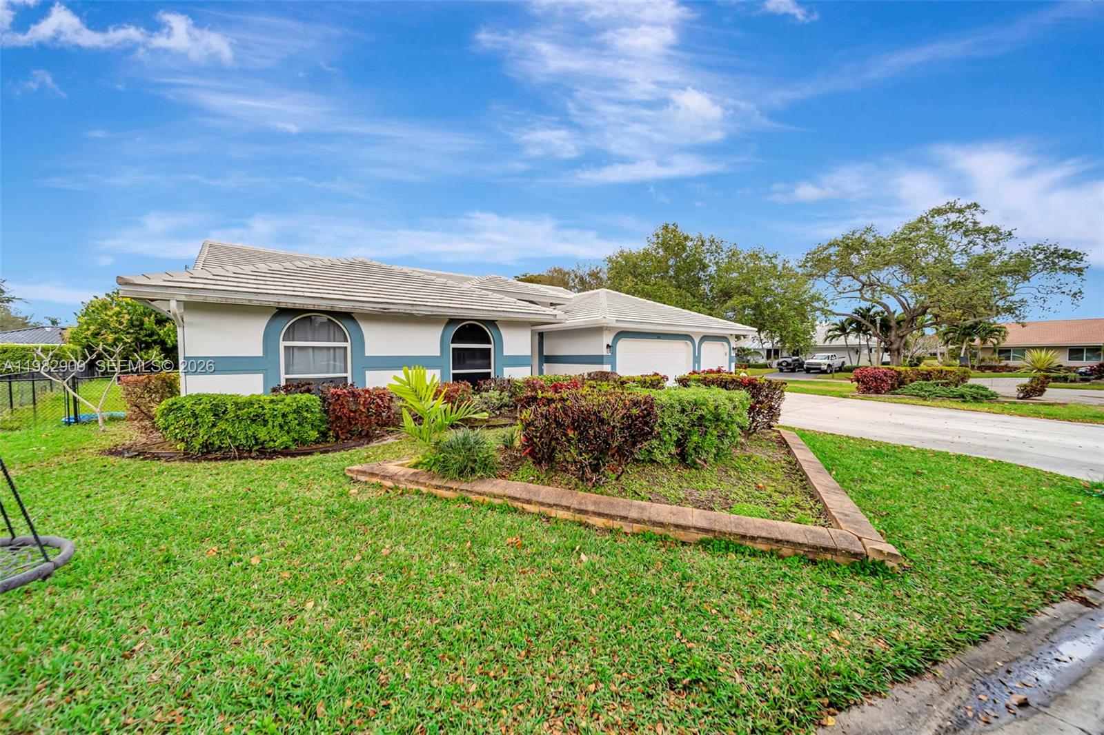 SHADOW WOOD - Residential