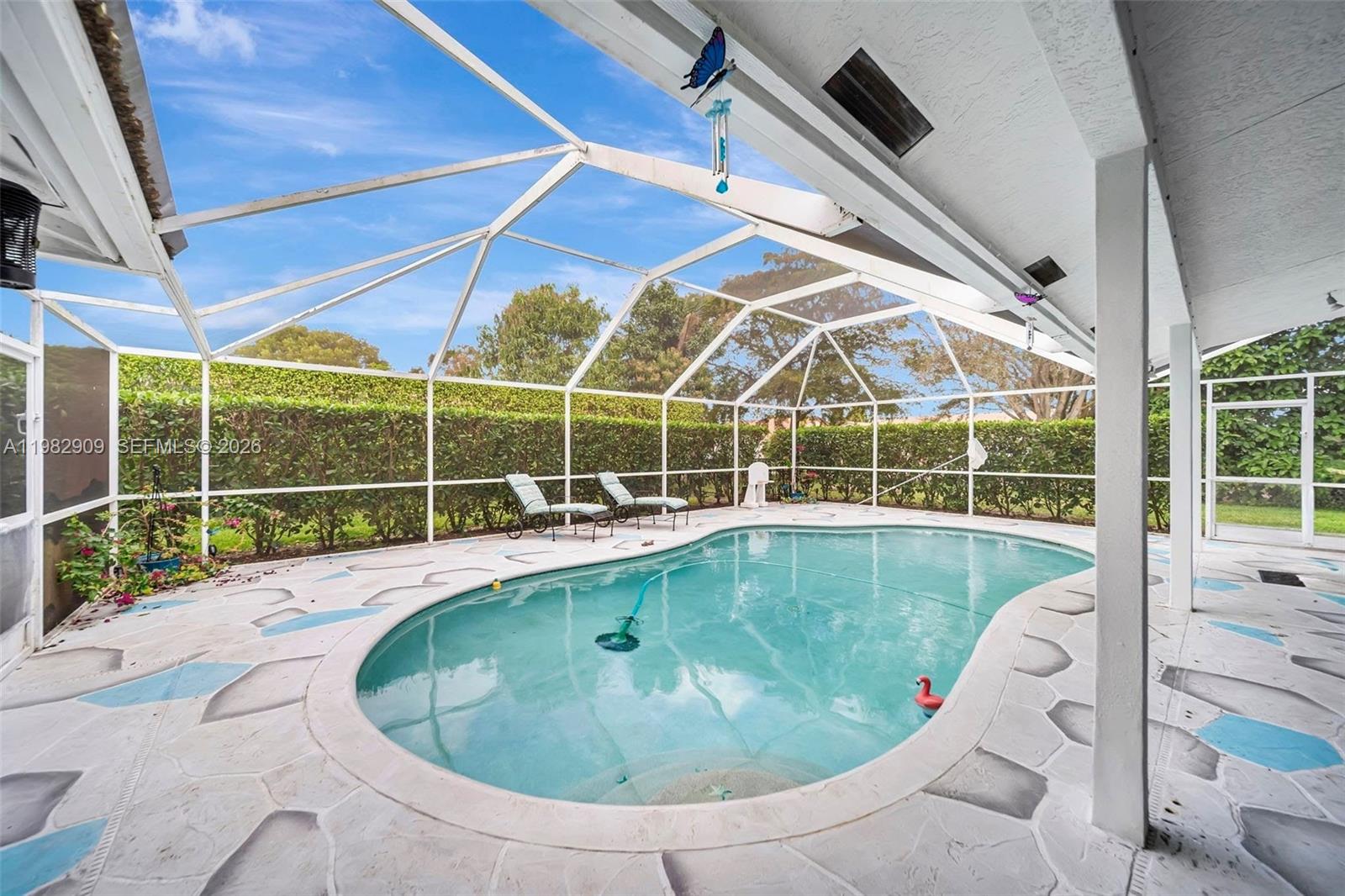 SHADOW WOOD - Residential