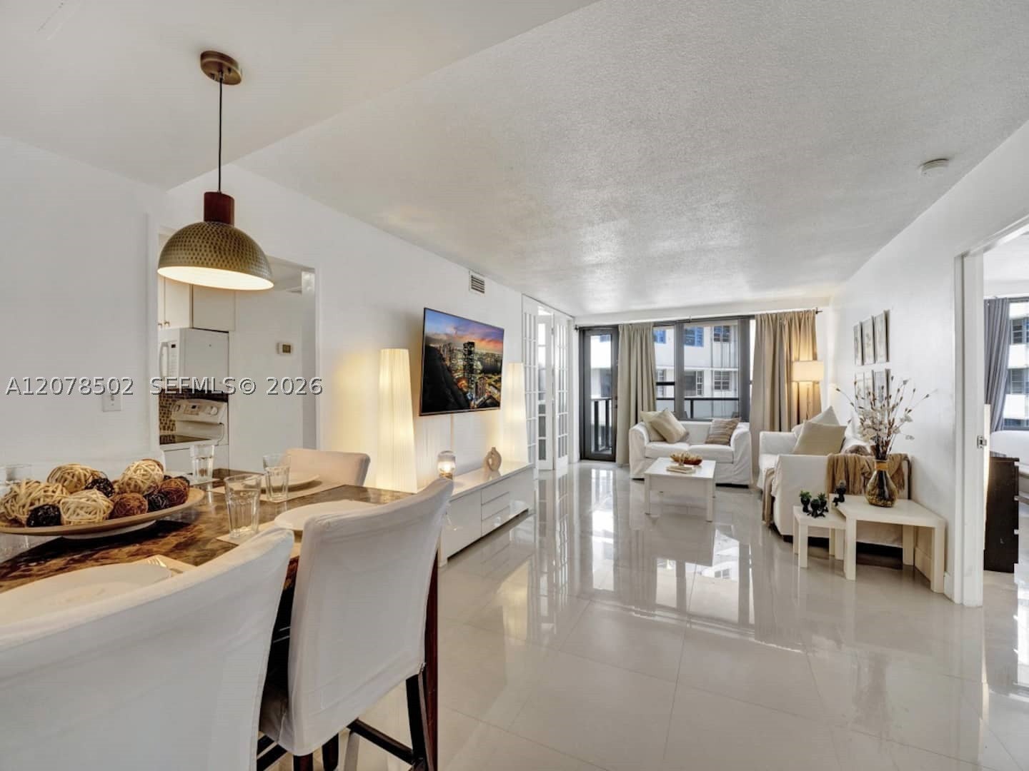 5225 Collins Ave 1516, Miami Beach FL 33140