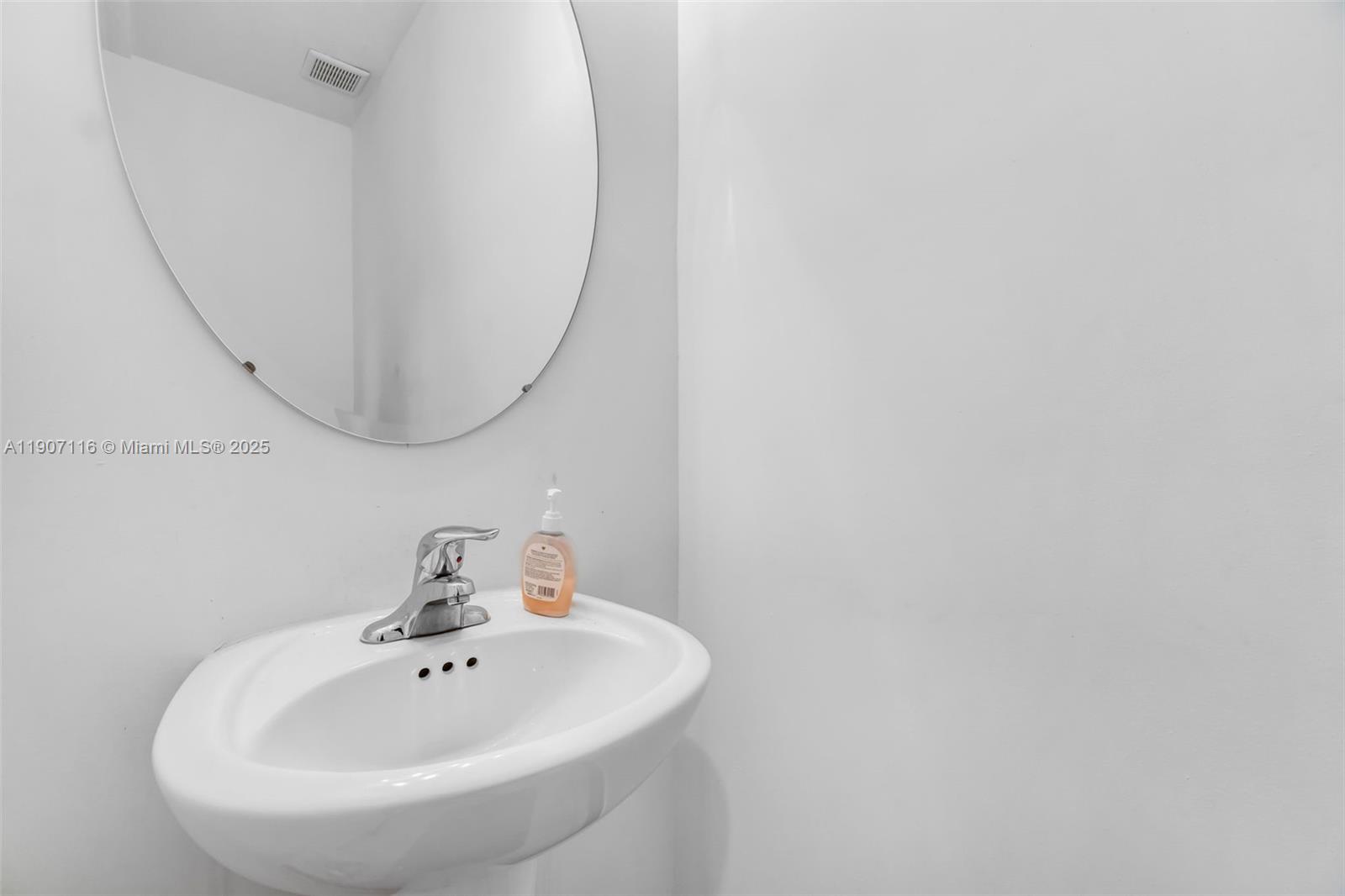 KINGMAN COMMONS - Residential