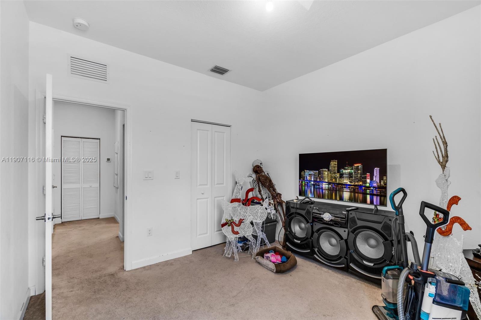 KINGMAN COMMONS - Residential