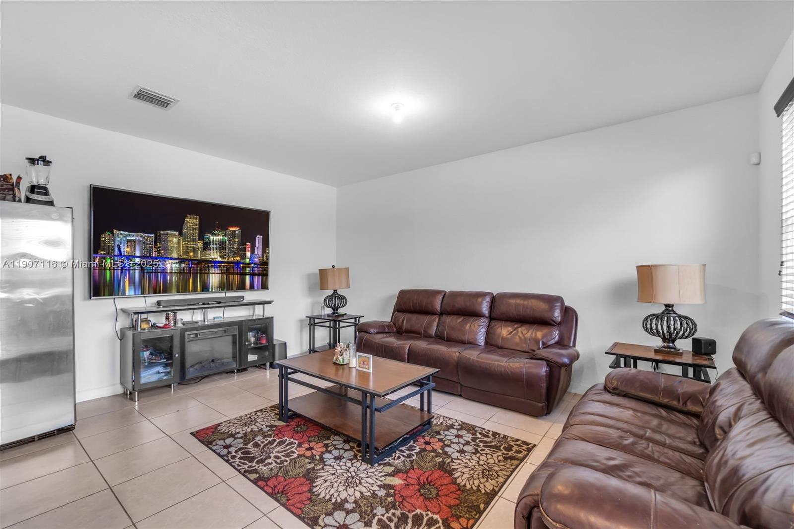 KINGMAN COMMONS - Residential